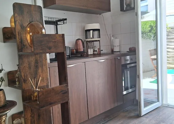 D'exception A Louer, Salon Et 2 Villa Marseillan (Herault)